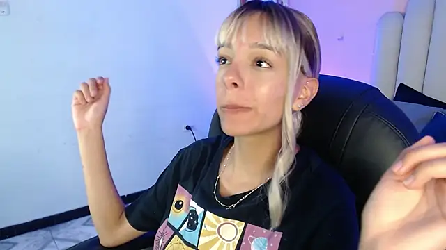 peyton golden1 online show from October 2025 03:36:01 AM