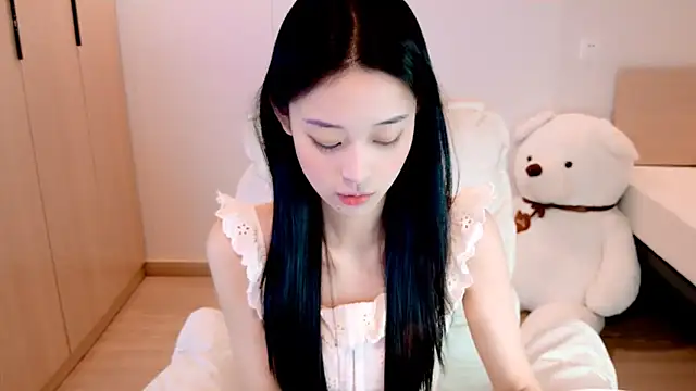 Xueb J online show from December 2025 12:25:02 PM