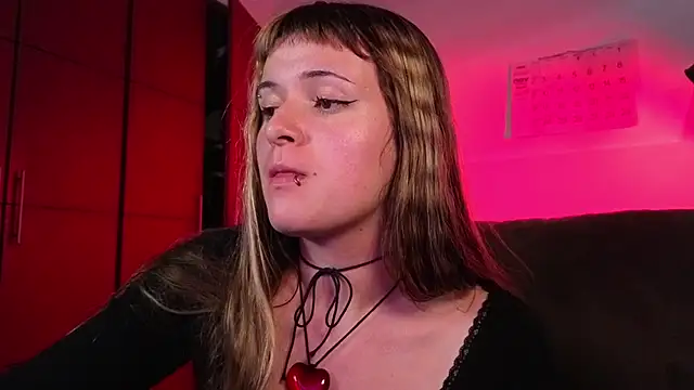 NEXT DOOR GIRL  online show from December 2025 10:16:02 PM