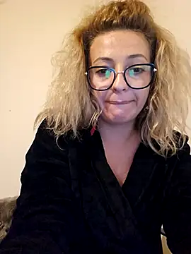 Snapshot of Selenna_emma chatting on September 2025 05:07:02 PM Selenna emma online show from September 2025 05:07:02 PM