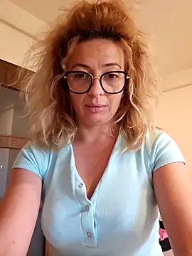 Snapshot of Selenna_emma chatting on October 2025 02:39:01 PM Selenna emma online show from October 2025 02:39:01 PM