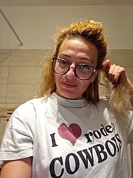 Snapshot of Selenna_emma chatting on October 2025 08:27:02 PM Selenna emma online show from October 2025 08:27:02 PM