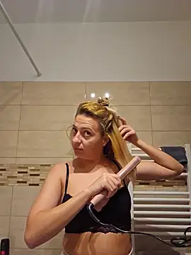 Snapshot of Selenna_emma chatting on October 2025 03:24:02 PM Selenna emma online show from October 2025 03:24:02 PM