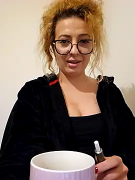 Snapshot of Selenna_emma chatting on November 2025 02:39:02 PM Selenna emma online show from November 2025 02:39:02 PM