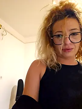 Snapshot of Selenna_emma chatting on November 2025 02:50:01 PM Selenna emma online show from November 2025 02:50:01 PM