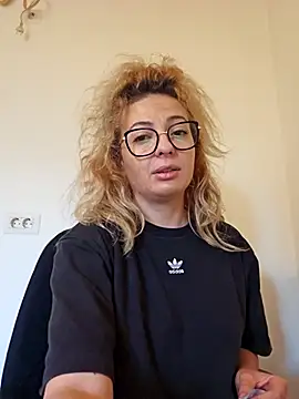 Snapshot of Selenna_emma chatting on November 2025 12:48:02 PM Selenna emma online show from November 2025 12:48:02 PM