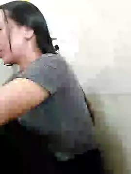 Snapshot of Yinzing_502 chatting on December 2024 04:33:02 AM Yinzing 502 online show from December 2024 04:33:02 AM