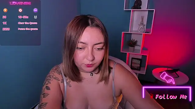 miaawild online show from February 2025 07:41:01 PM