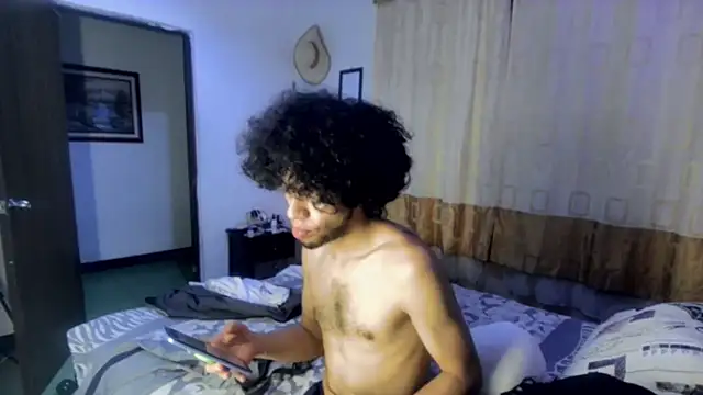 Snapshot of sweet_tippot chatting on February 2025 03:20:01 AM sweet tippot online show from February 2025 03:20:01 AM