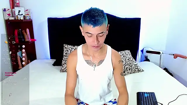  snopyy  online show from October 2025 07:58:02 PM