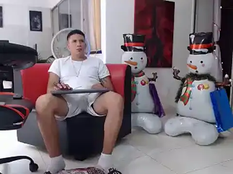 Snapshot of damiam_fiery chatting on December 2024 04:19:02 PM damiam fiery online show from December 2024 04:19:02 PM