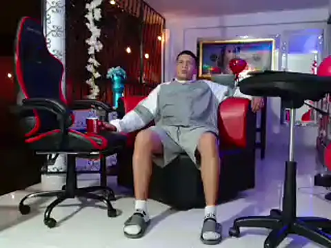 Snapshot of damiam_fiery chatting on March 2025 04:29:02 AM damiam fiery online show from March 2025 04:29:02 AM