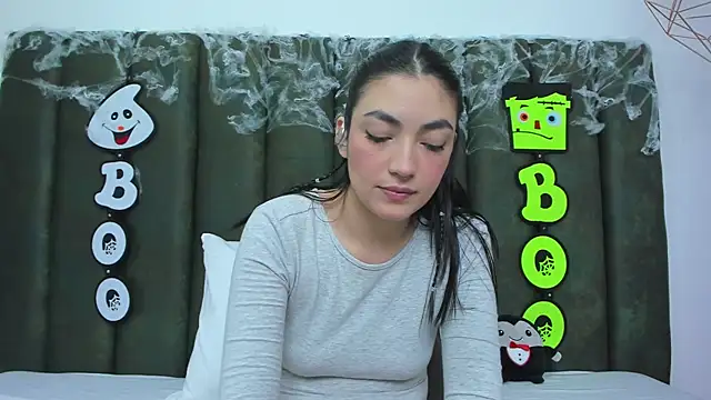 ThailyCherry online show from October 2025 07:45:02 PM