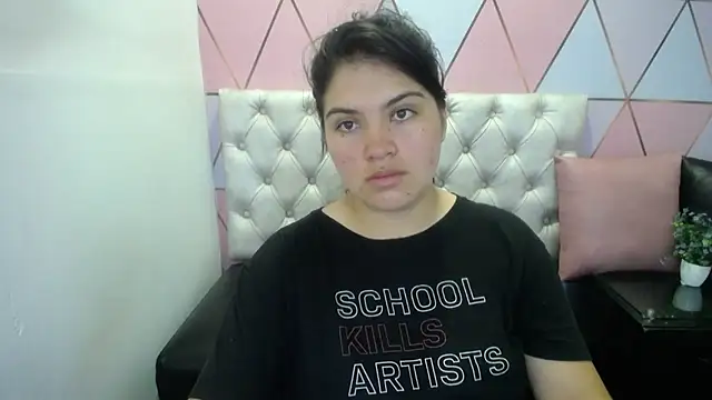 Snapshot of Marinasexxx chatting on September 2025 07:04:01 PM Marinasexxx online show from September 2025 07:04:01 PM