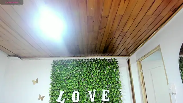 Snapshot of Enma__clark chatting on January 2025 07:21:01 PM Enma clark online show from January 2025 07:21:01 PM