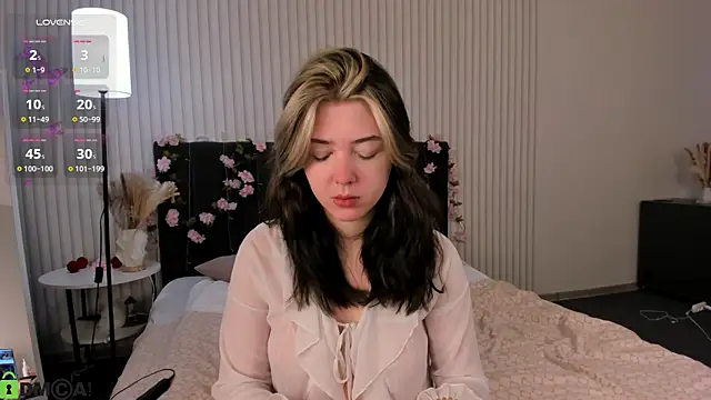 Vanessa Walters online show from September 2025 02:46:01 AM