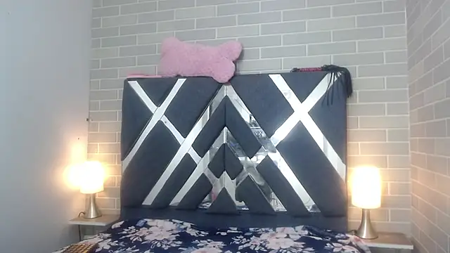 AndreaGil  online show from February 2025 12:11:02 PM