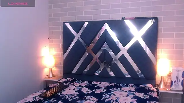 AndreaGil  online show from March 2025 07:32:02 PM