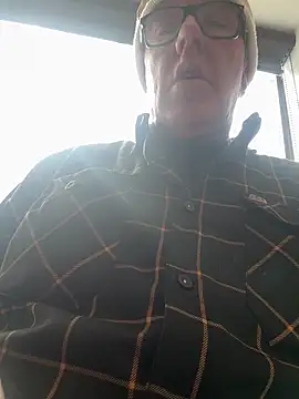 Snapshot of twist699 chatting on March 2026 09:21:02 PM twist699 online show from March 2026 09:21:02 PM