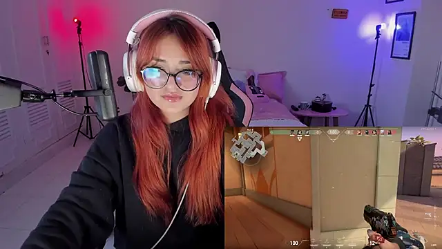 SweetJennaa online show from February 2025 12:16:01 PM