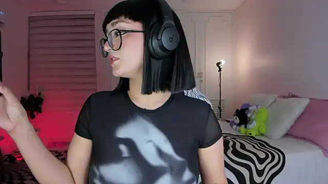 SweetJennaa online show from March 2025 04:21:02 AM