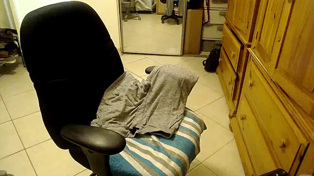 Snapshot of joeydee1 chatting on February 2025 07:05:02 PM joeydee1 online show from February 2025 07:05:02 PM