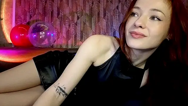 MiaRouge online show from February 2026 05:14:01 AM