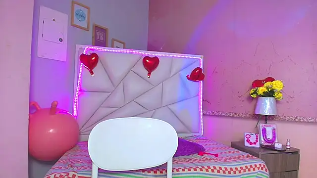 Snapshot of ariadna_dawson7 chatting on March 2025 01:05:01 AM ariadna dawson7 online show from March 2025 01:05:01 AM