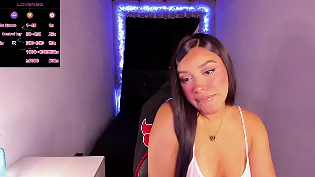 Snapshot of Mariana_Hasper_ chatting on December 2024 01:36:02 AM Mariana Hasper online show from December 2024 01:36:02 AM