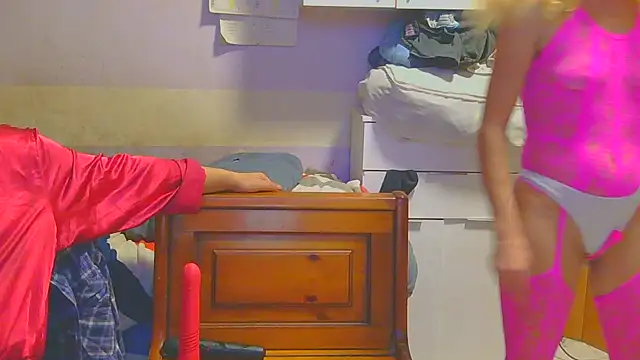 Snapshot of couplemilf2 chatting on January 2025 09:14:02 PM couplemilf2 online show from January 2025 09:14:02 PM