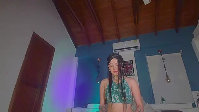 ariana-white- online show from September 2025 01:28:01 AM