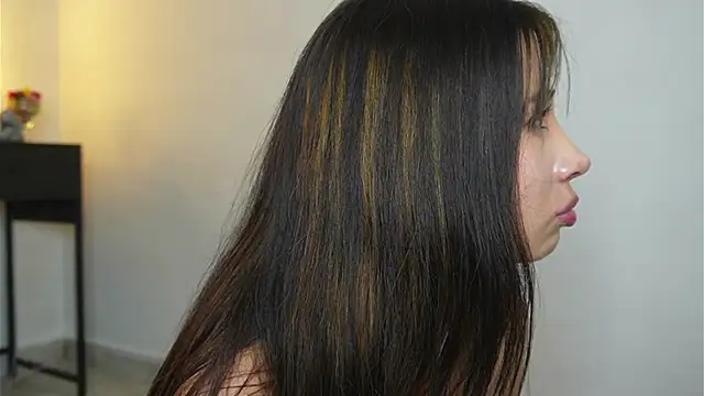 AlessiaVix online show from March 2025 08:38:02 PM