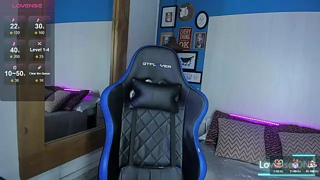 VladHellsing4 online show from February 2025 02:43:02 PM