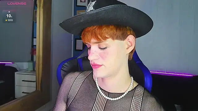 VladHellsing4 online show from September 2025 02:51:01 PM