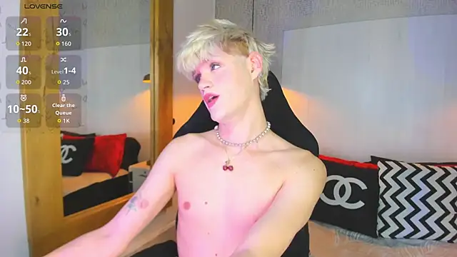 Snapshot of VladHellsing4 chatting on February 2026 03:37:02 PM VladHellsing4 online show from February 2026 03:37:02 PM