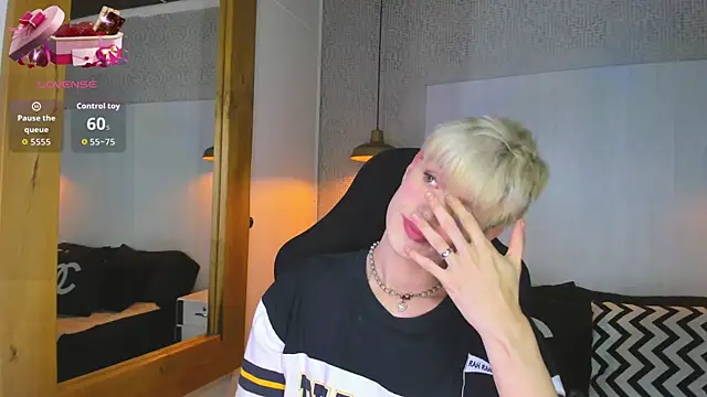 Snapshot of VladHellsing4 chatting on February 2026 01:51:01 PM VladHellsing4 online show from February 2026 01:51:01 PM