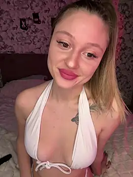 Snapshot of Kimsweet7 chatting on December 2024 06:06:01 PM Kimsweet7 online show from December 2024 06:06:01 PM