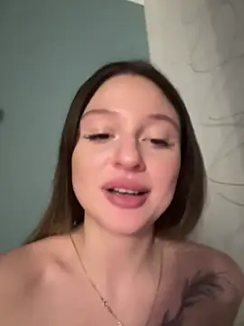 Snapshot of Kimsweet7 chatting on January 2025 05:34:01 PM Kimsweet7 online show from January 2025 05:34:01 PM