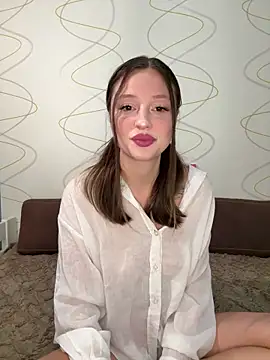 Snapshot of Kimsweet7 chatting on September 2025 05:58:01 PM Kimsweet7 online show from September 2025 05:58:01 PM