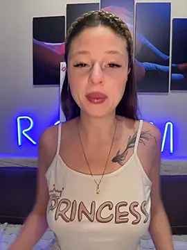 Snapshot of Kimsweet7 chatting on September 2025 06:00:01 PM Kimsweet7 online show from September 2025 06:00:01 PM