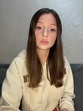 Snapshot of Kimsweet7 chatting on December 2025 06:14:03 PM Kimsweet7 online show from December 2025 06:14:03 PM