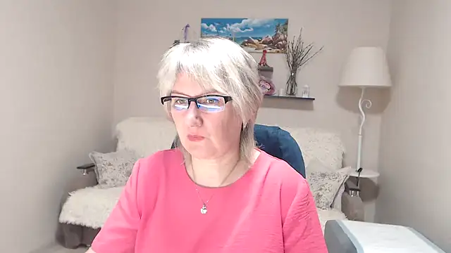 Snapshot of FleurMays chatting on April 2026 04:41:01 AM FleurMays online show from April 2026 04:41:01 AM