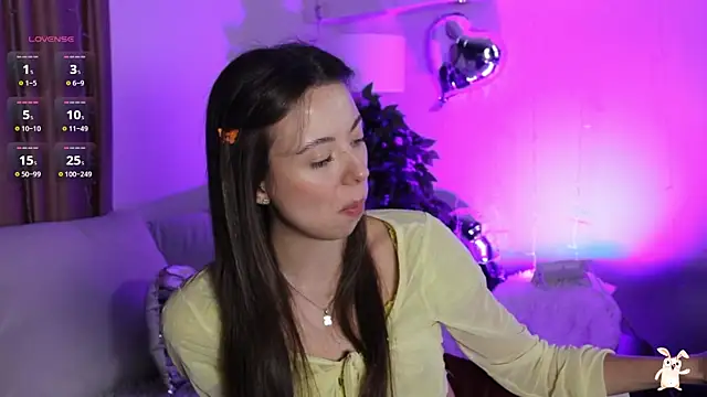 Snapshot of Goldy_Grace_ chatting on February 2025 02:48:02 PM Goldy Grace  online show from February 2025 02:48:02 PM