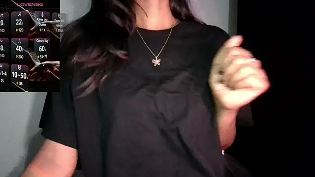 Snapshot of glowybekwa chatting on March 2025 09:43:02 PM glowybekwa online show from March 2025 09:43:02 PM