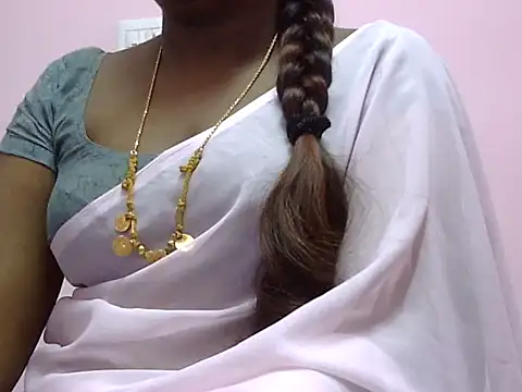 Snapshot of Hot_akshara chatting on November 2025 05:57:01 PM Hot akshara online show from November 2025 05:57:01 PM