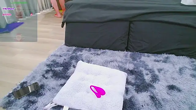 Snapshot of Chinhh9-9 chatting on December 2024 03:50:02 AM Chinhh9-9 online show from December 2024 03:50:02 AM