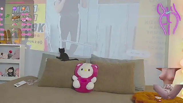 Snapshot of Chinhh9-9 chatting on September 2025 04:23:01 AM Chinhh9-9 online show from September 2025 04:23:01 AM