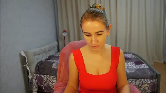 Snapshot of Sophiloren chatting on December 2025 11:16:02 AM Sophiloren online show from December 2025 11:16:02 AM