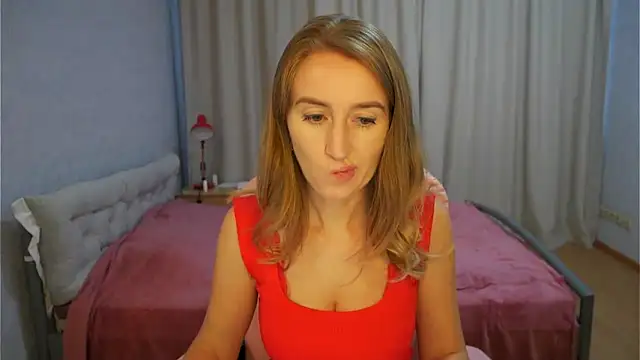 Sophiloren online show from June 2026 03:54:01 PM