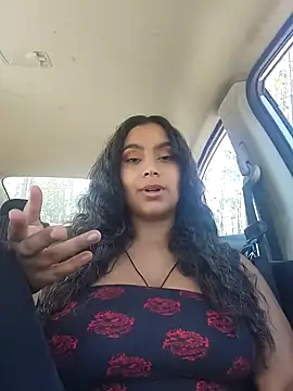 cinnaminnie online show from March 2025 05:36:02 PM